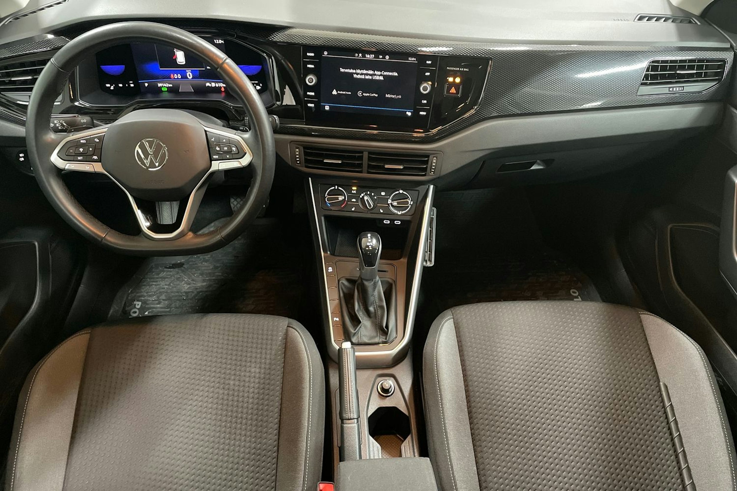 Harmaa Volkswagen POLO 2022 kuva 10.