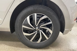 Harmaa Volkswagen POLO 2022 kuva 14.