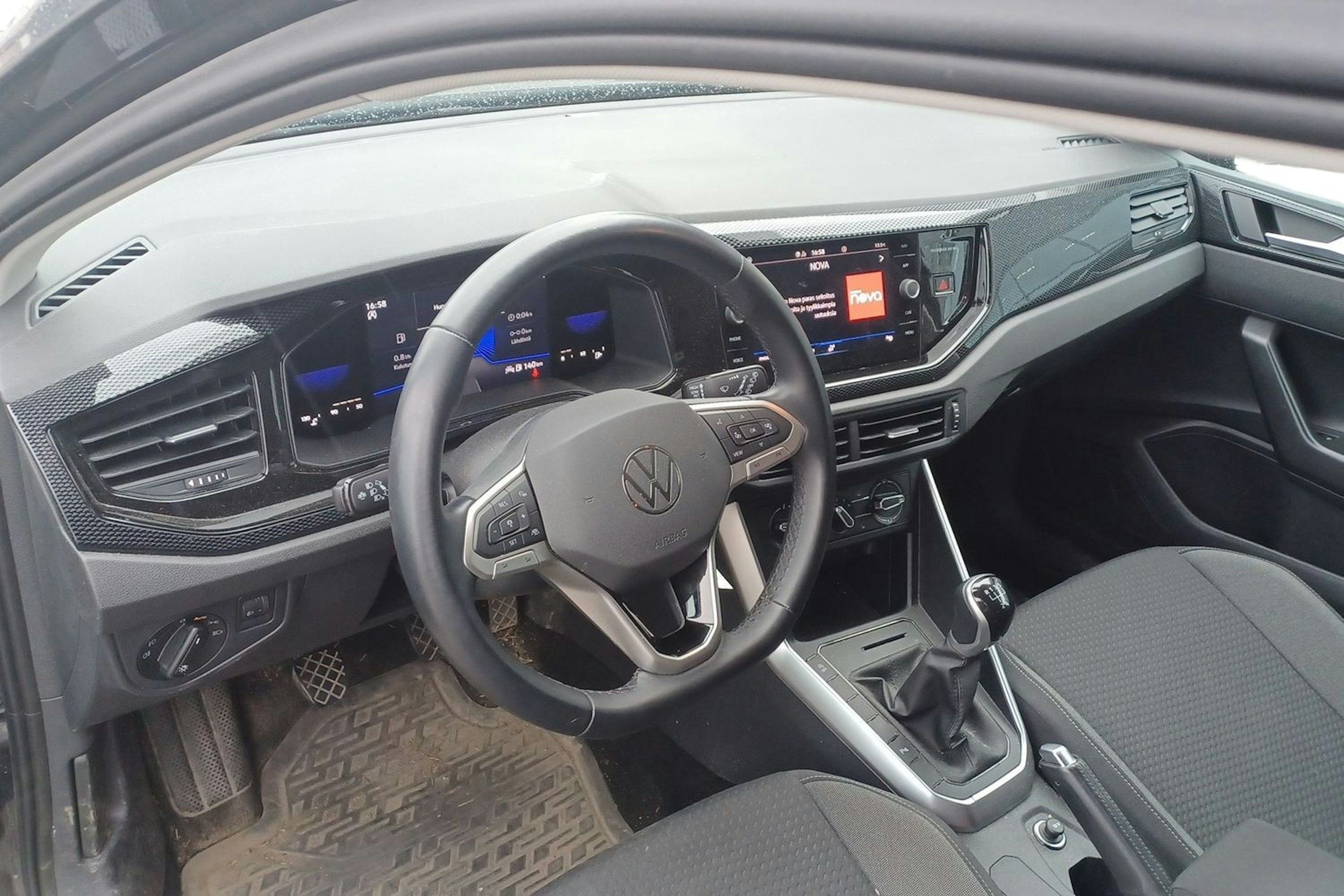 met. musta Volkswagen Polo 2022 kuva 3.
