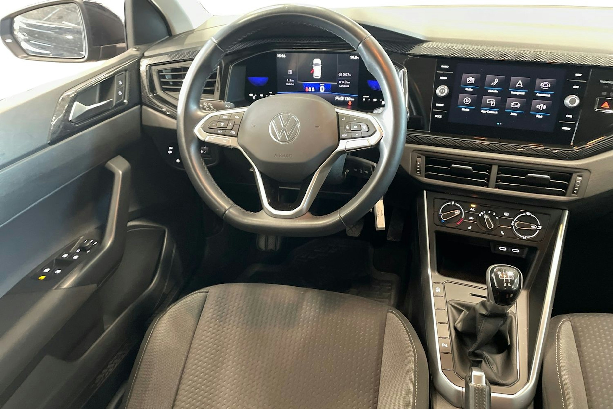 met. musta Volkswagen Polo 2022 kuva 9.