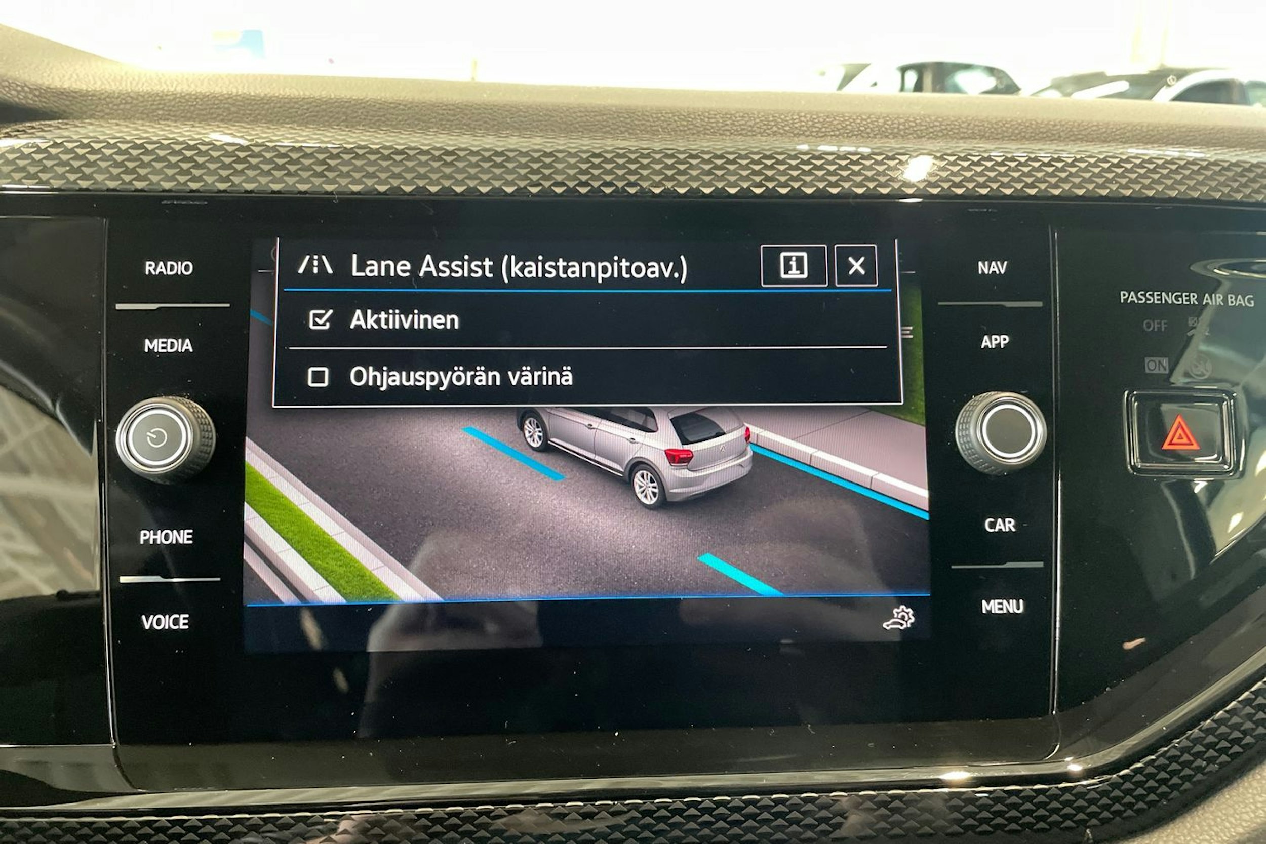 met. musta Volkswagen Polo 2022 kuva 25.