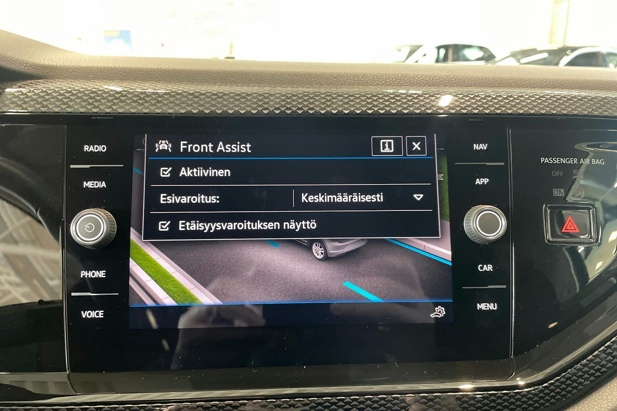 met. musta Volkswagen Polo 2022 kuva 26.