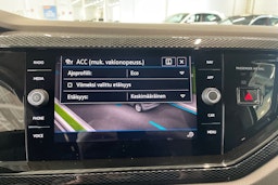 met. musta Volkswagen Polo 2022 kuva 28.