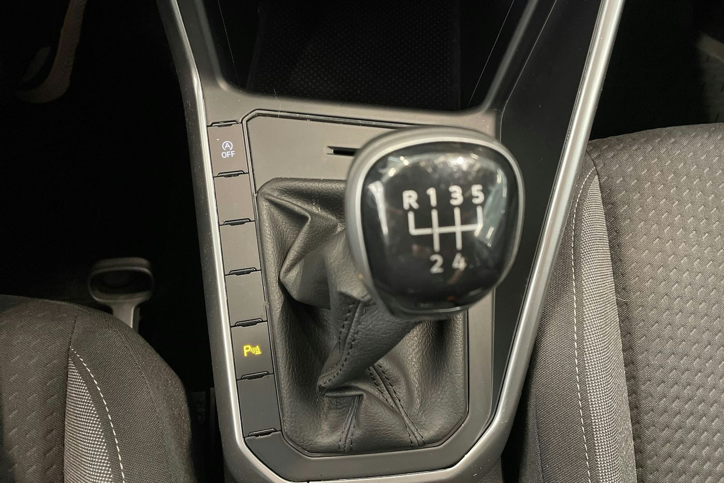 met. musta Volkswagen Polo 2022 kuva 32.