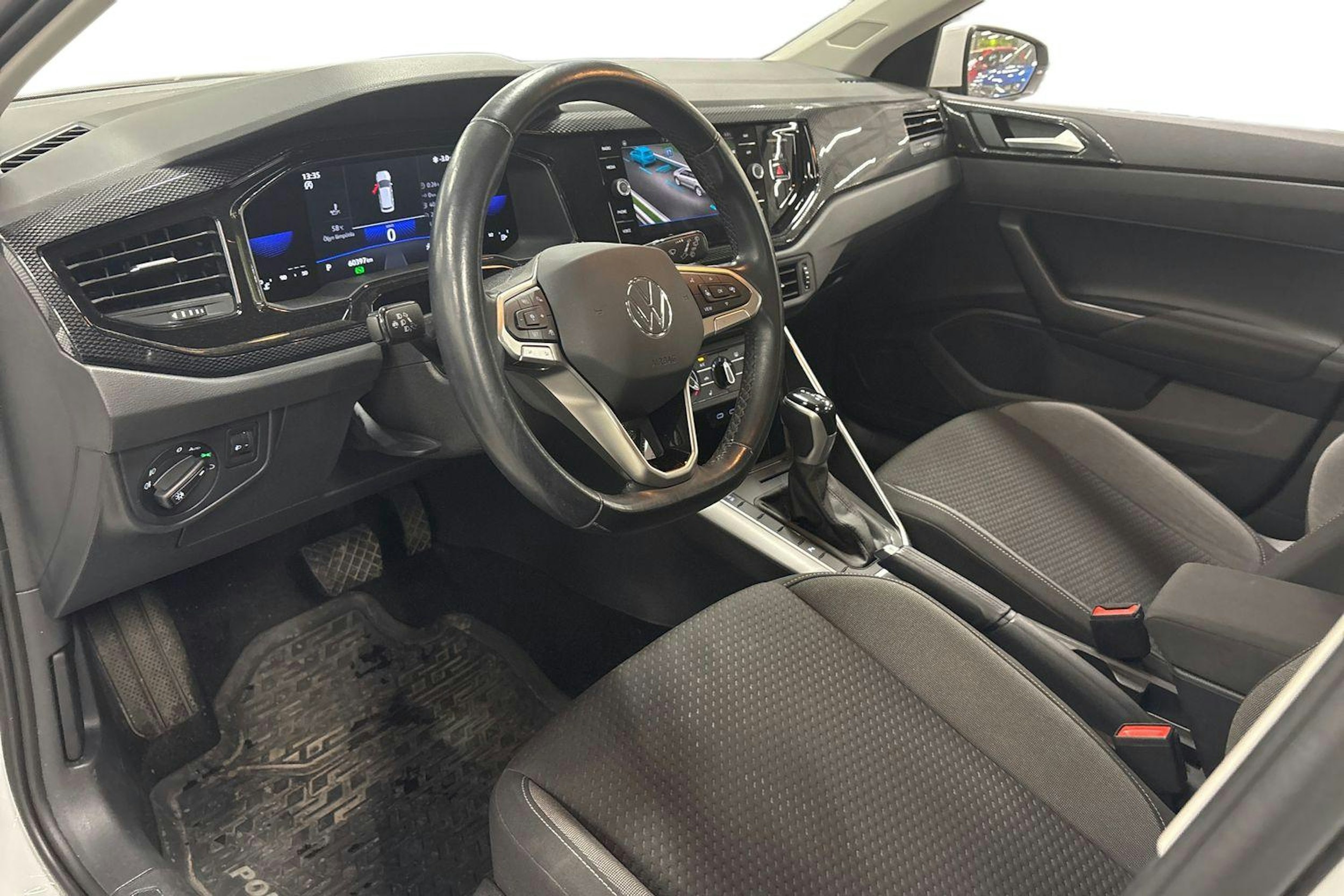 valkoinen Volkswagen Polo 2022 kuva 3.