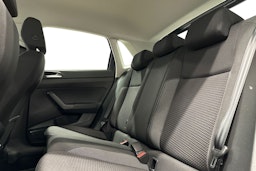 harmaa Volkswagen Polo 2022 kuva 10.