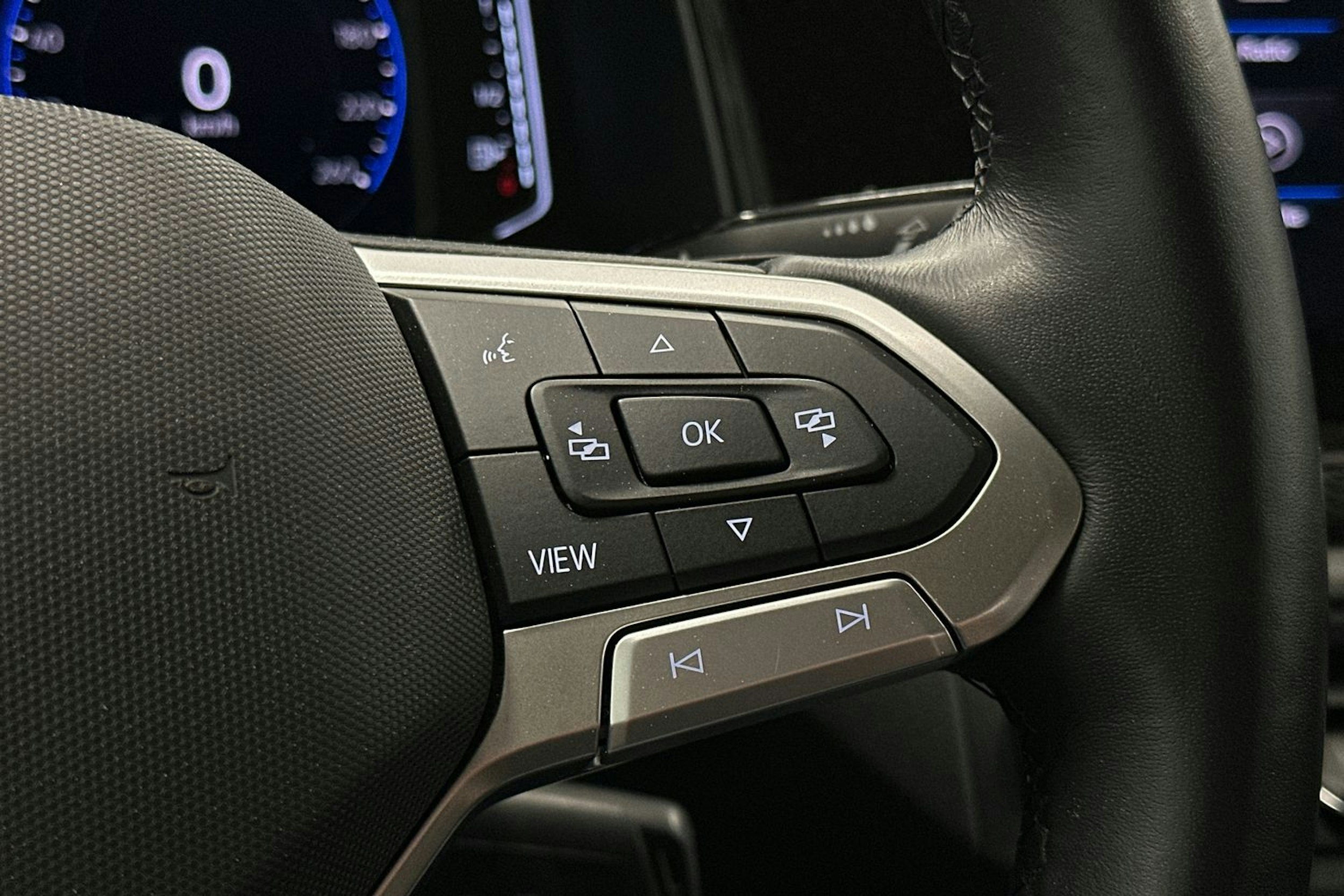 harmaa Volkswagen Polo 2022 kuva 19.