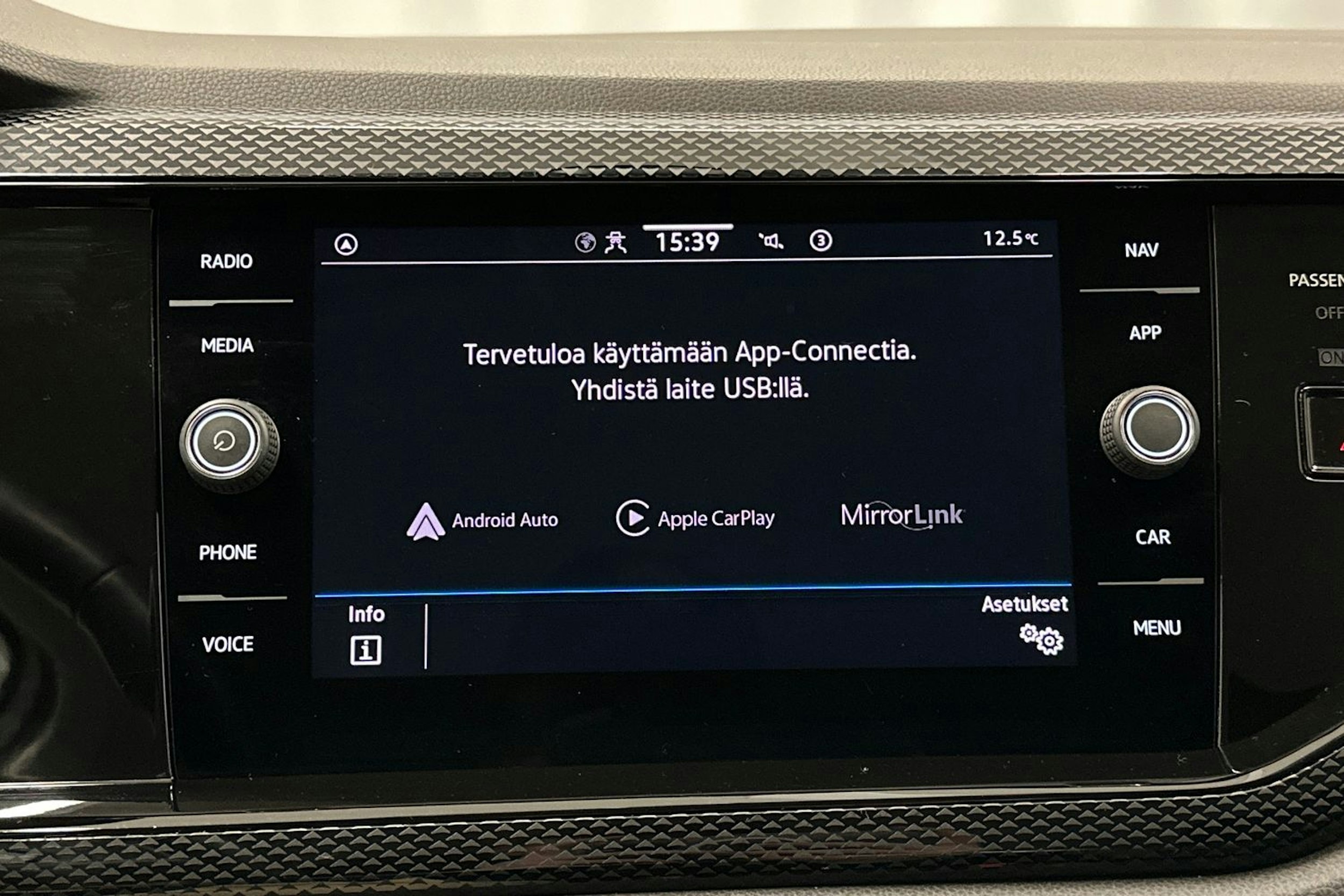 valkoinen Volkswagen Polo 2022 kuva 20.