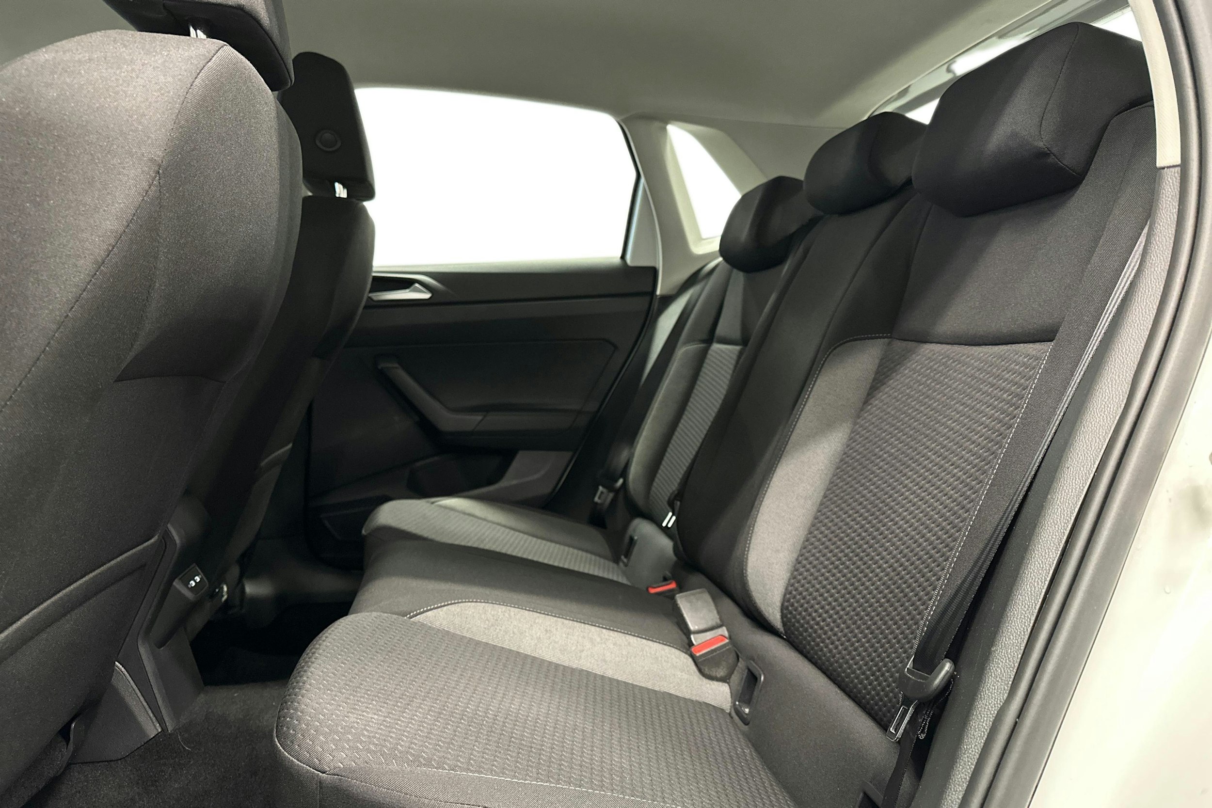 valkoinen Volkswagen Polo 2022 kuva 10.