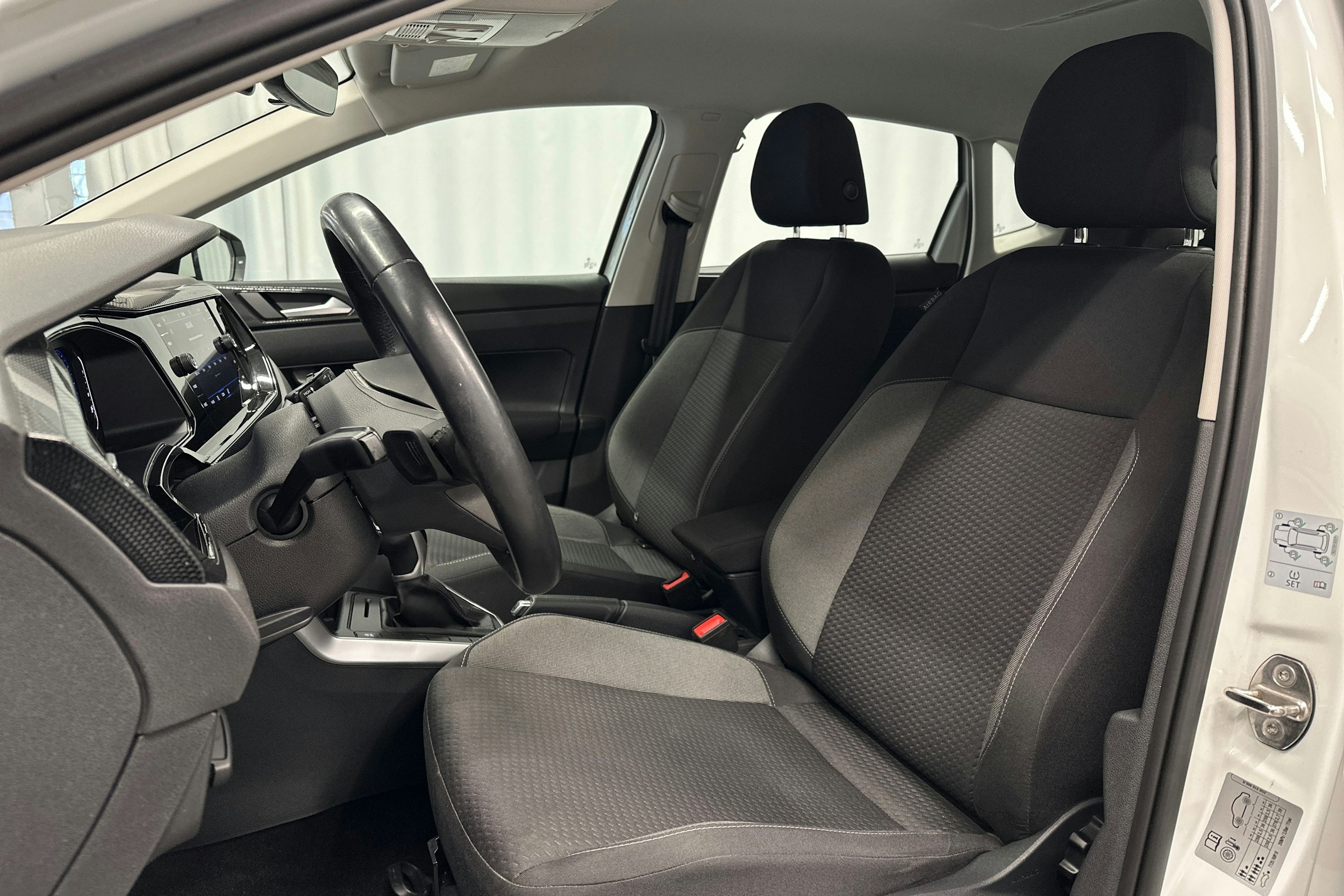 valkoinen Volkswagen Polo 2022 kuva 15.