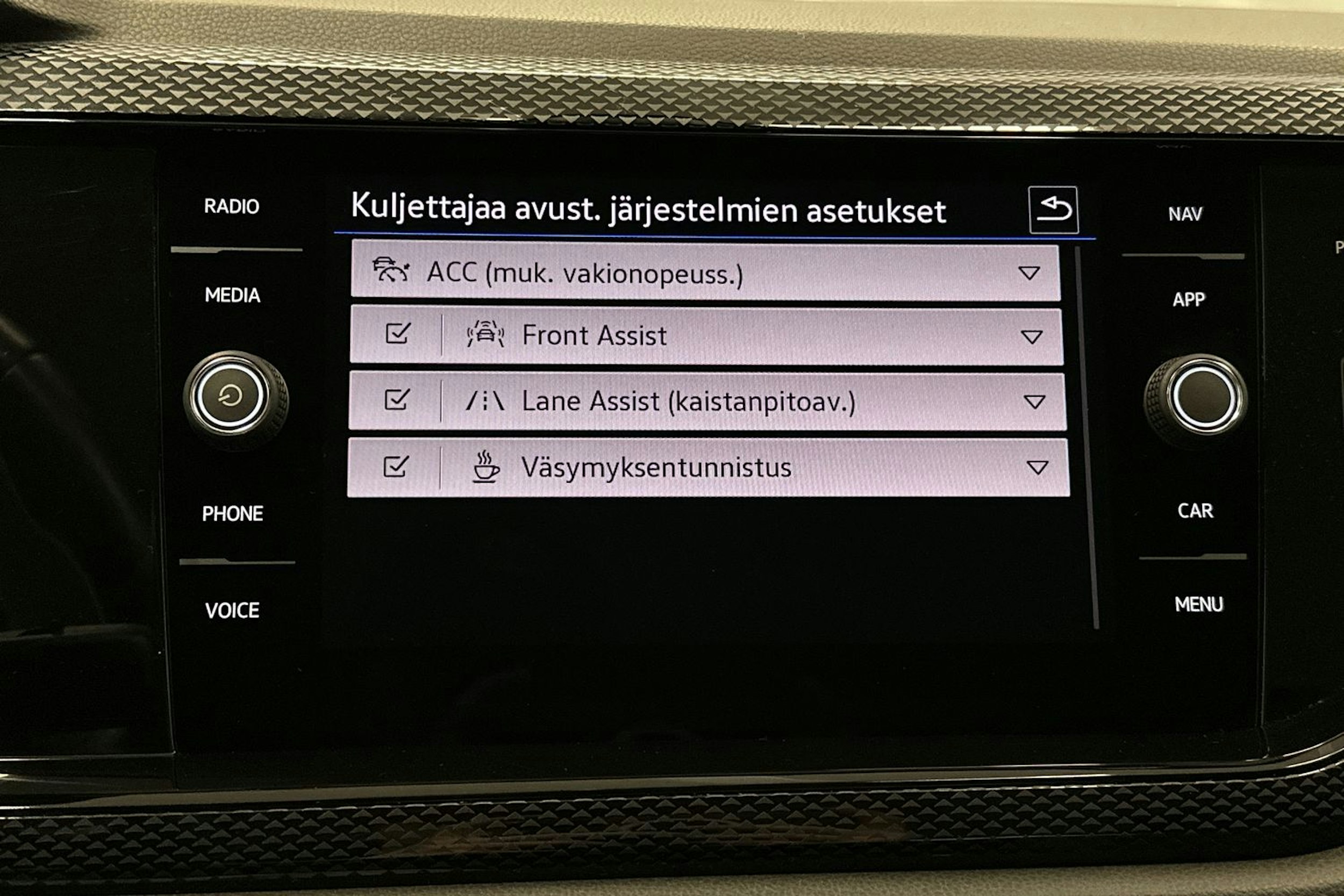 harmaa Volkswagen Polo 2022 kuva 21.