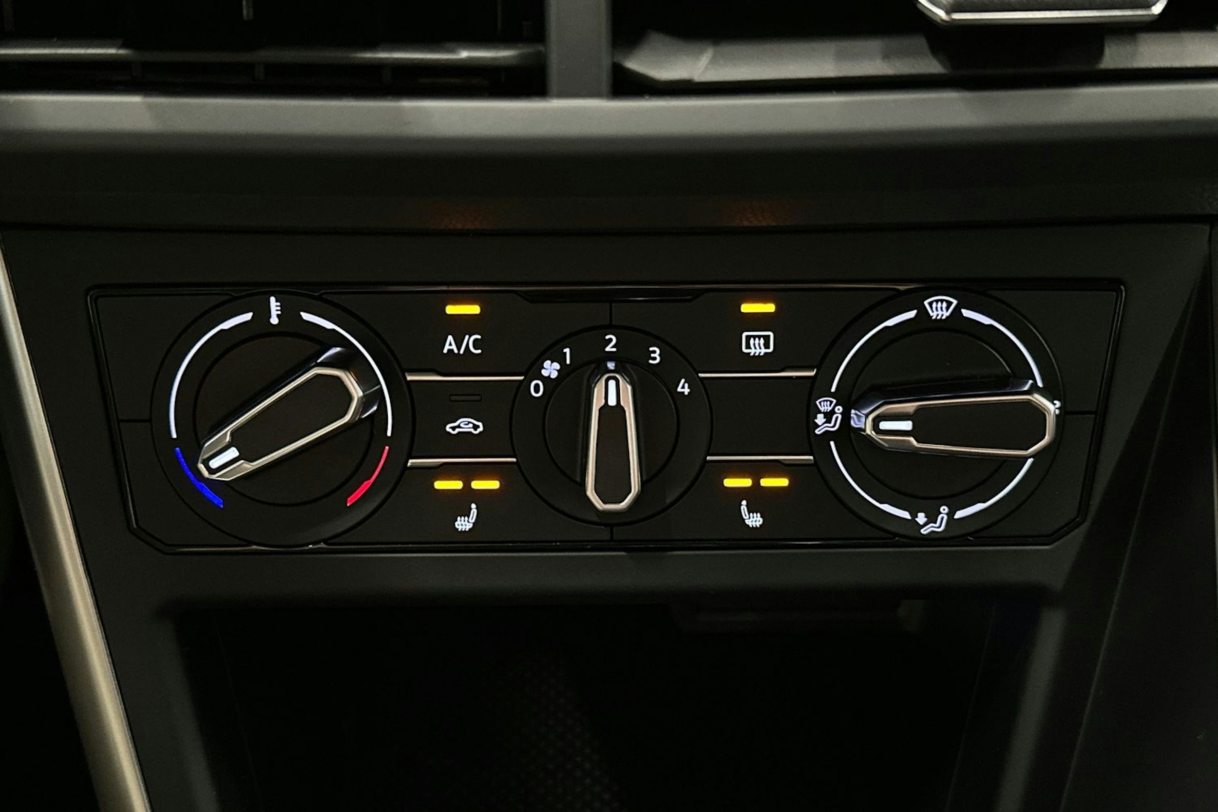 harmaa Volkswagen Polo 2022 kuva 23.
