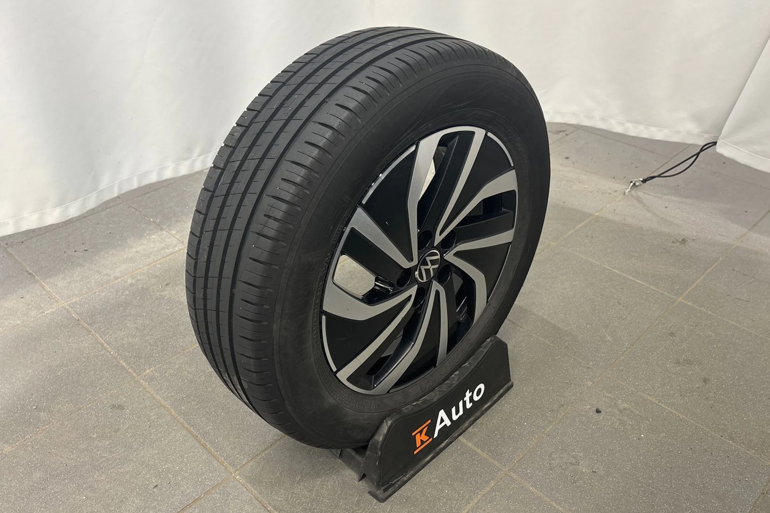 musta Volkswagen Polo 2022 kuva 10.