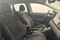 musta Volkswagen Polo 2022 kuva 11.