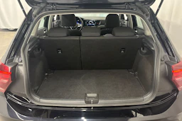 musta Volkswagen Polo 2022 kuva 12.