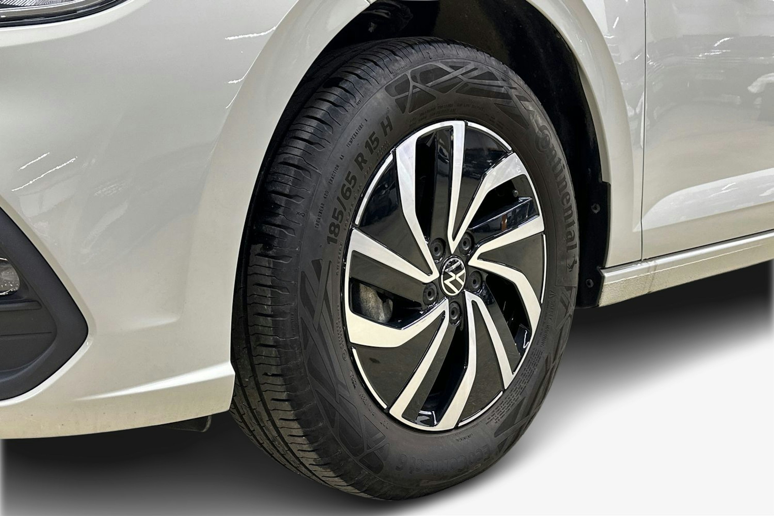 harmaa Volkswagen Polo 2022 kuva 11.