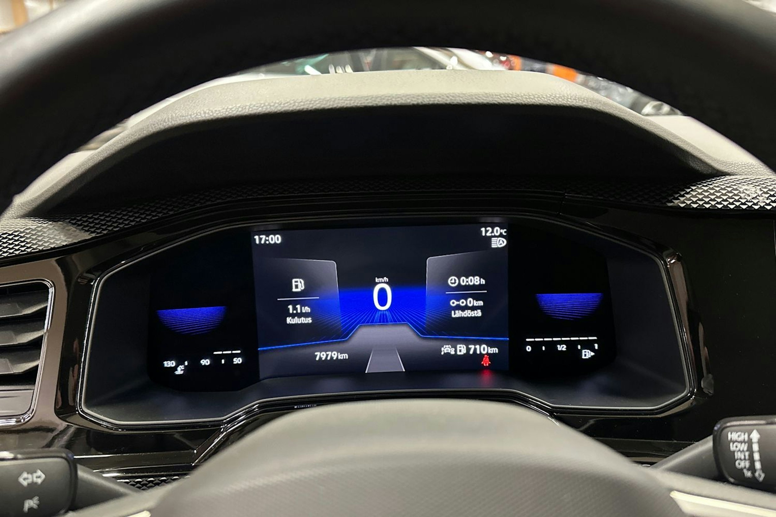 harmaa Volkswagen Polo 2022 kuva 20.