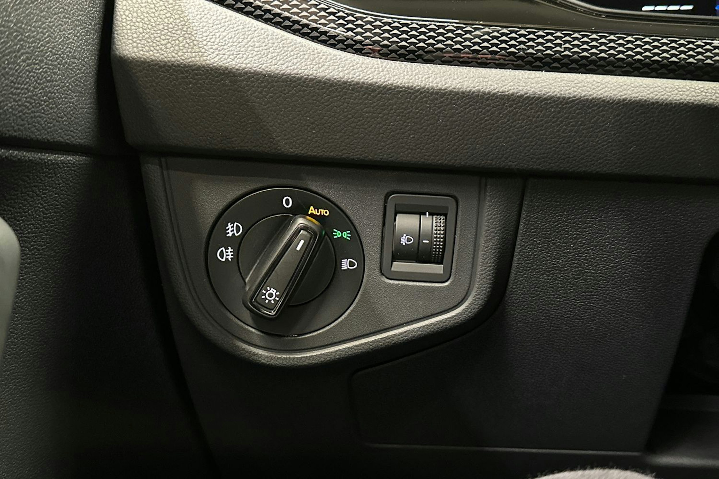 harmaa Volkswagen Polo 2022 kuva 23.