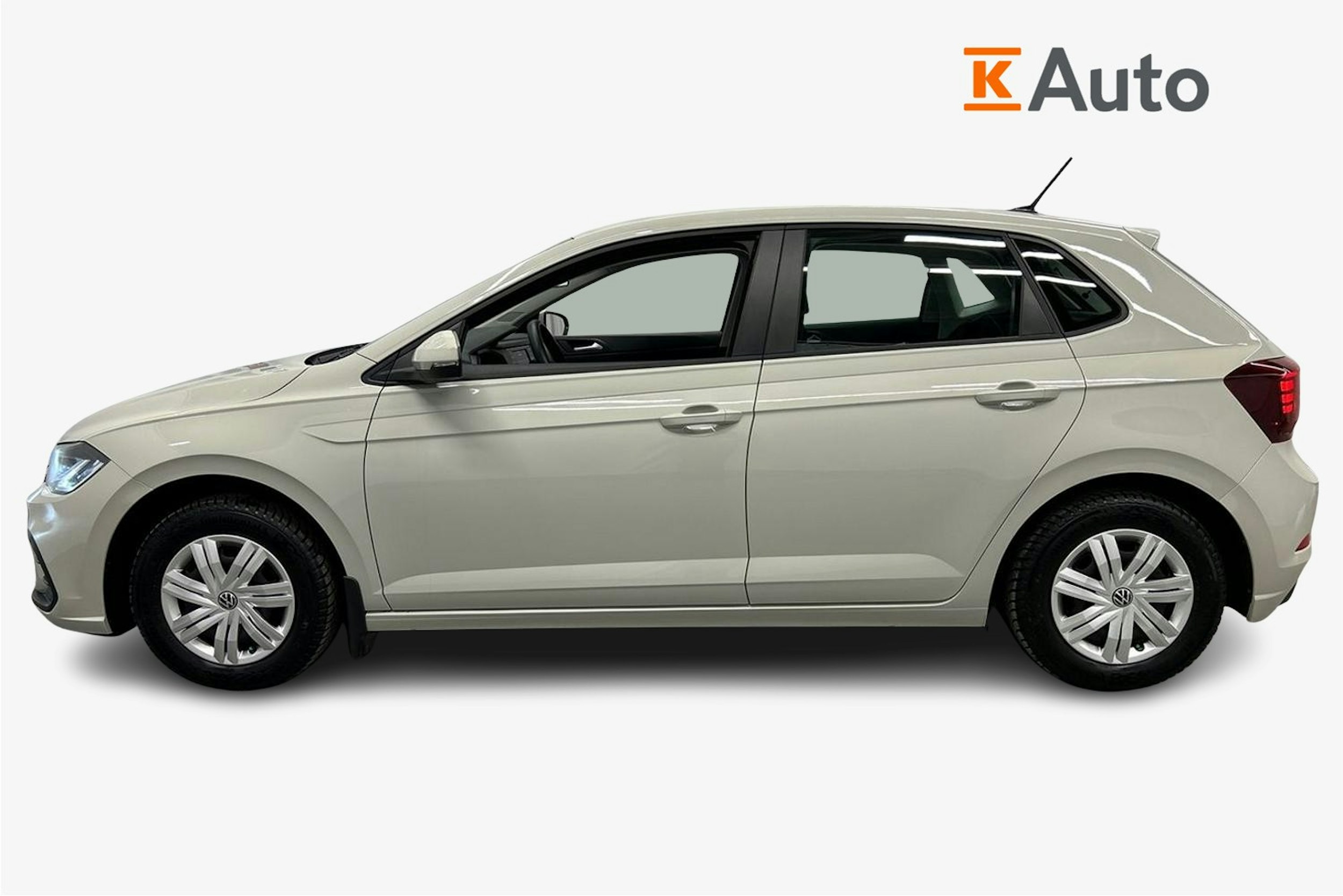 harmaa Volkswagen Polo 2022 kuva 6.