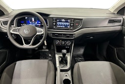 harmaa Volkswagen Polo 2022 kuva 9.