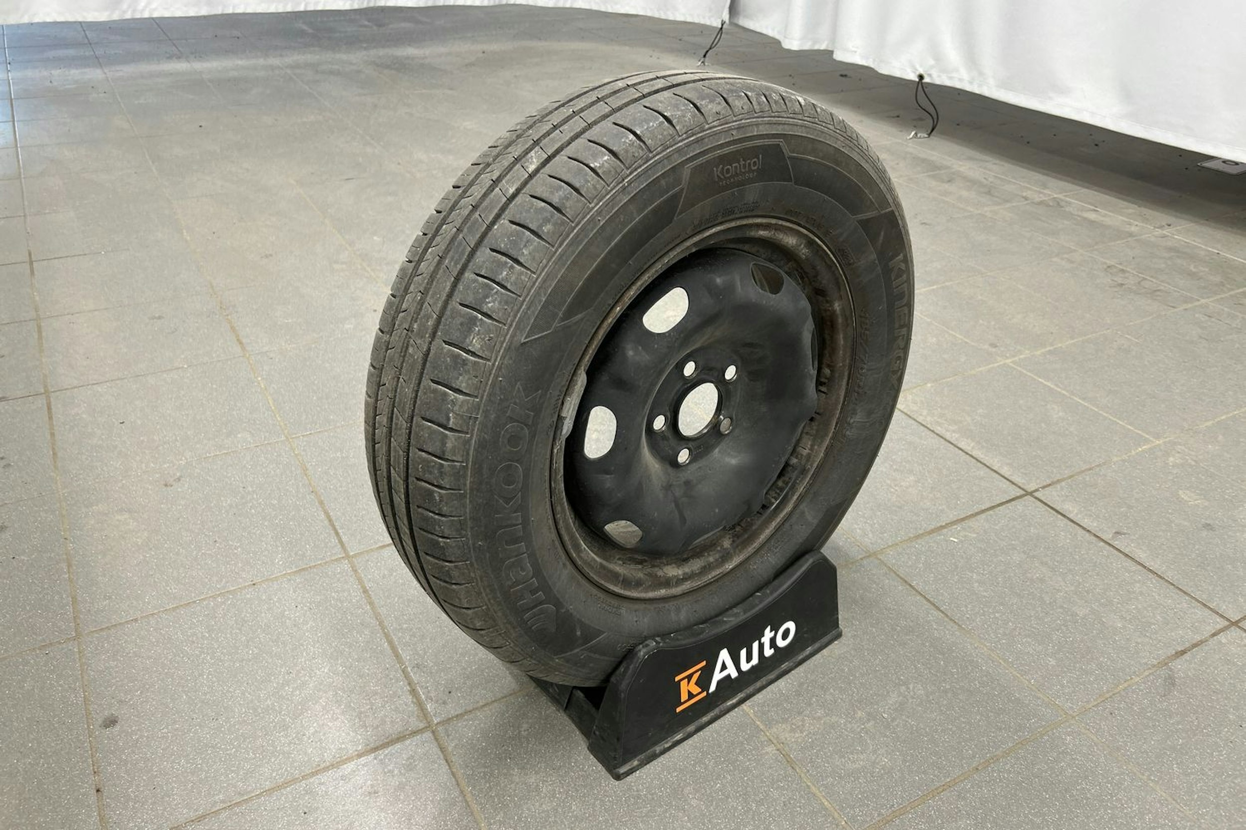 harmaa Volkswagen Polo 2022 kuva 17.