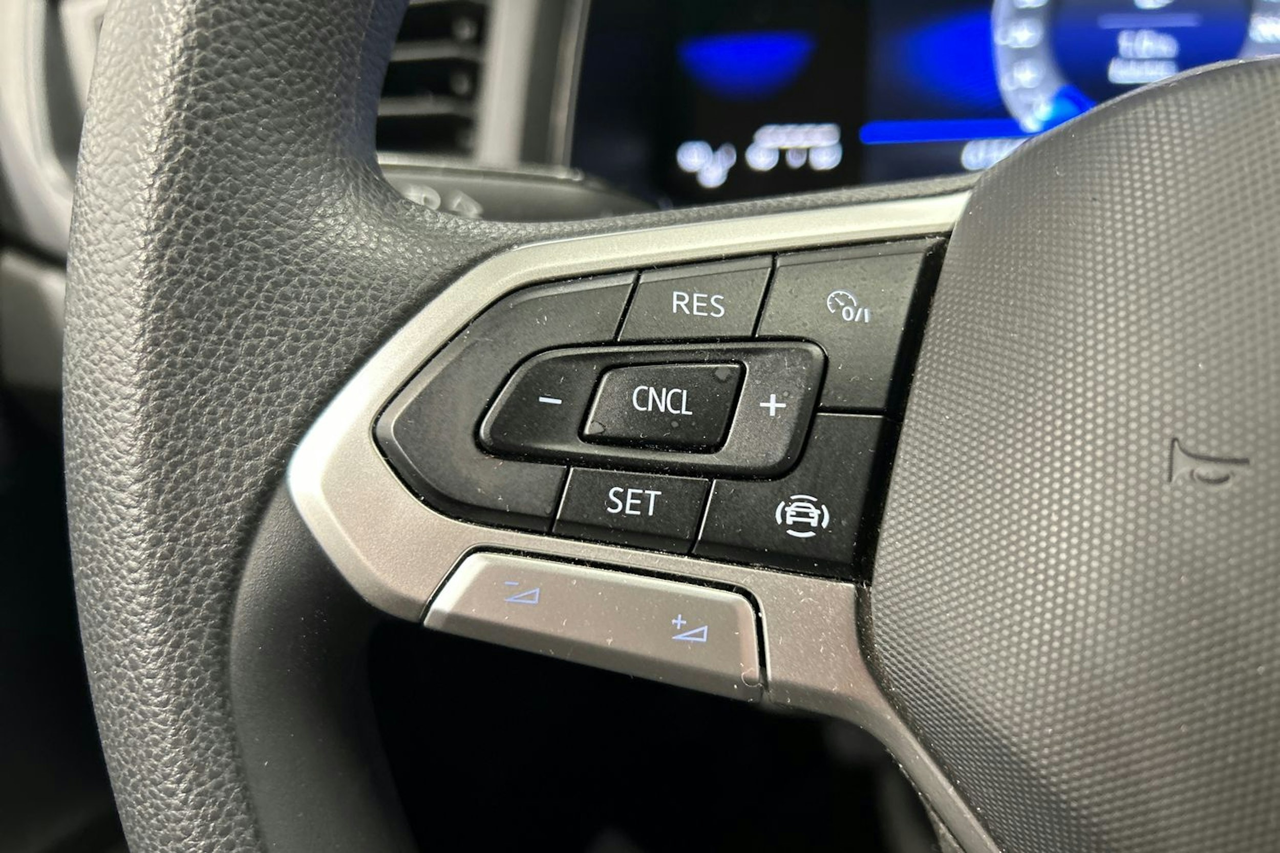 harmaa Volkswagen Polo 2022 kuva 19.