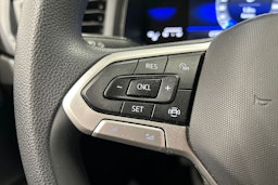 harmaa Volkswagen Polo 2022 kuva 19.