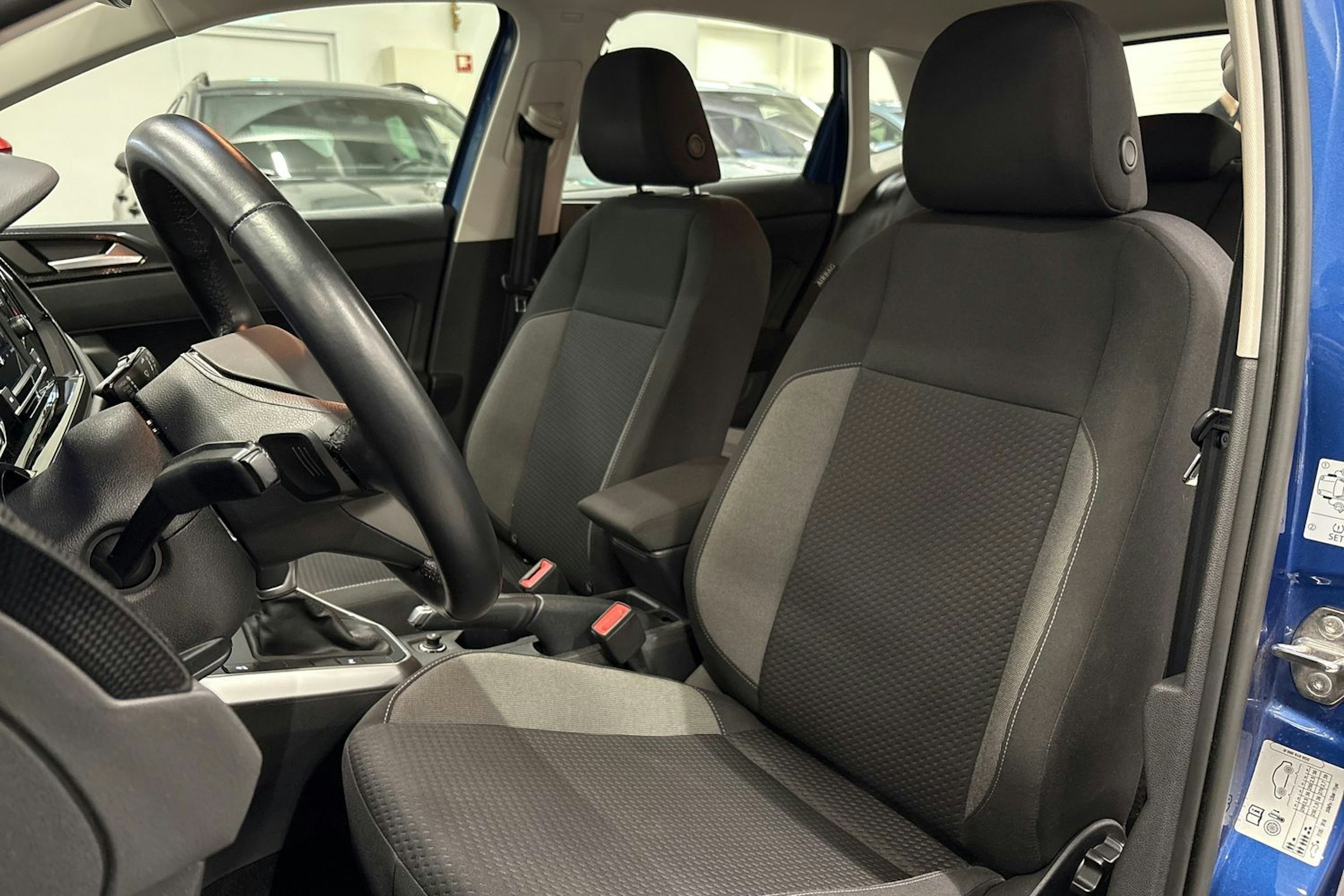 sininen Volkswagen Polo 2022 kuva 11.