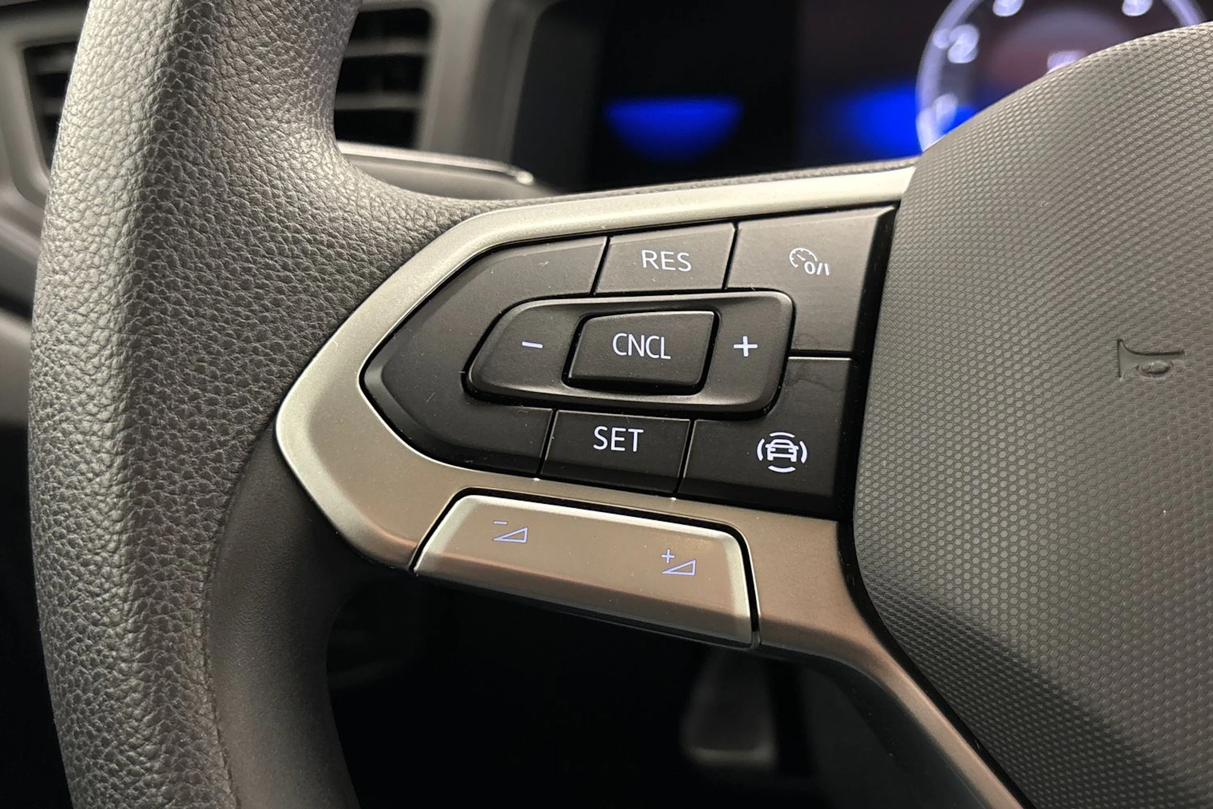 harmaa Volkswagen Polo 2022 kuva 17.