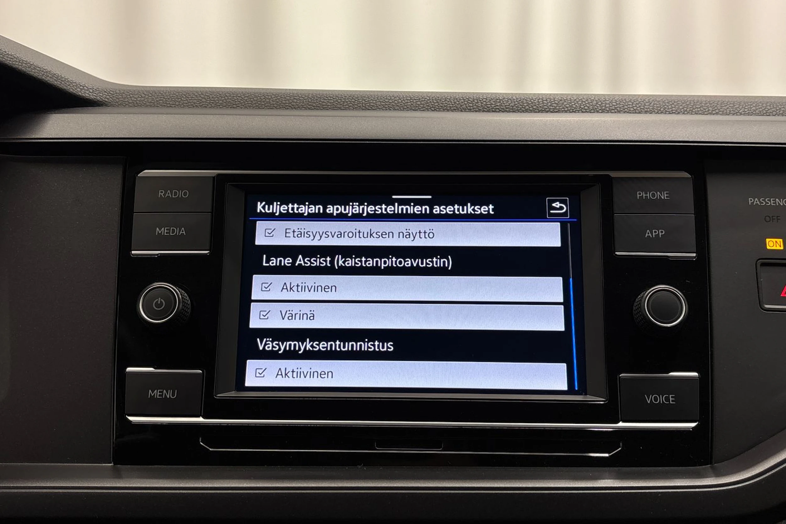 harmaa Volkswagen Polo 2022 kuva 21.