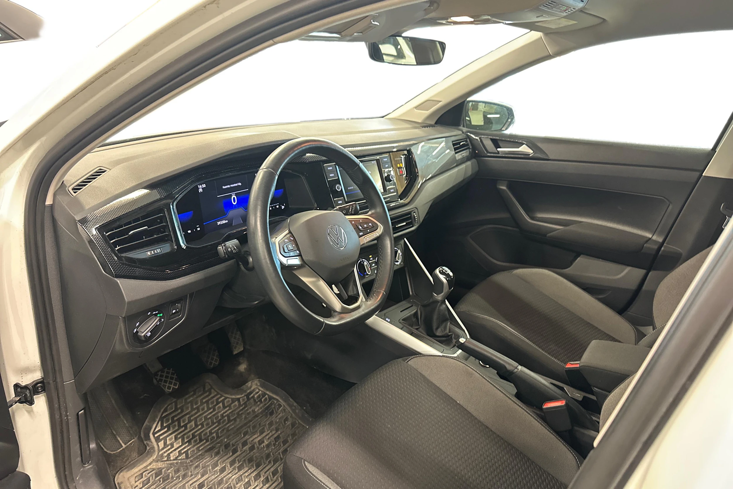 valkoinen Volkswagen Polo 2022 kuva 3.