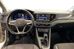 harmaa Volkswagen Polo 2022 kuva 9.