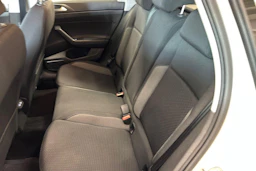 harmaa Volkswagen Polo 2022 kuva 11.