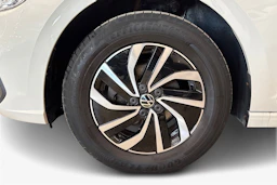 harmaa Volkswagen Polo 2022 kuva 12.