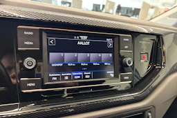 harmaa Volkswagen Polo 2022 kuva 18.
