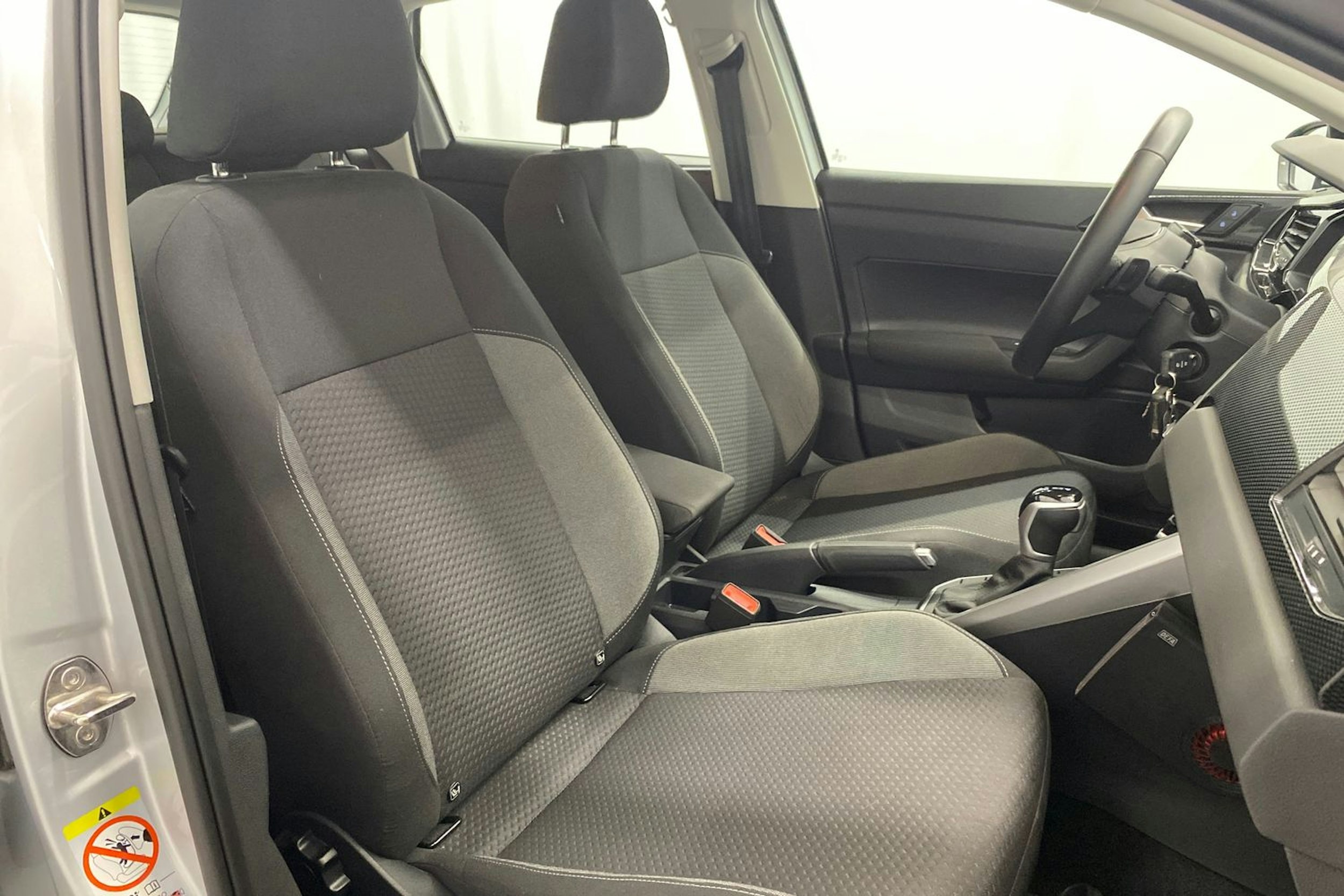 harmaa Volkswagen Polo 2022 kuva 15.