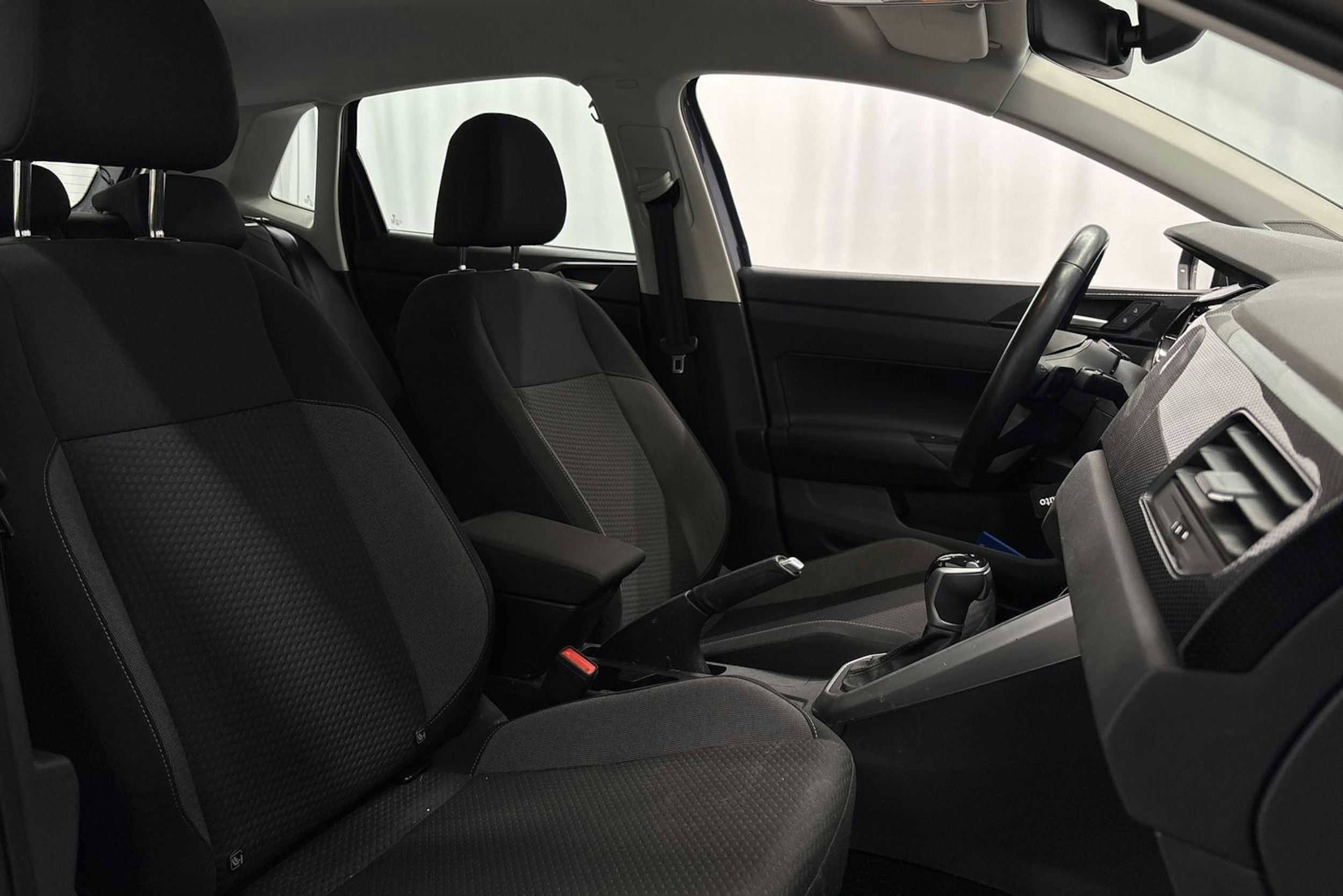 harmaa Volkswagen Polo 2022 kuva 15.