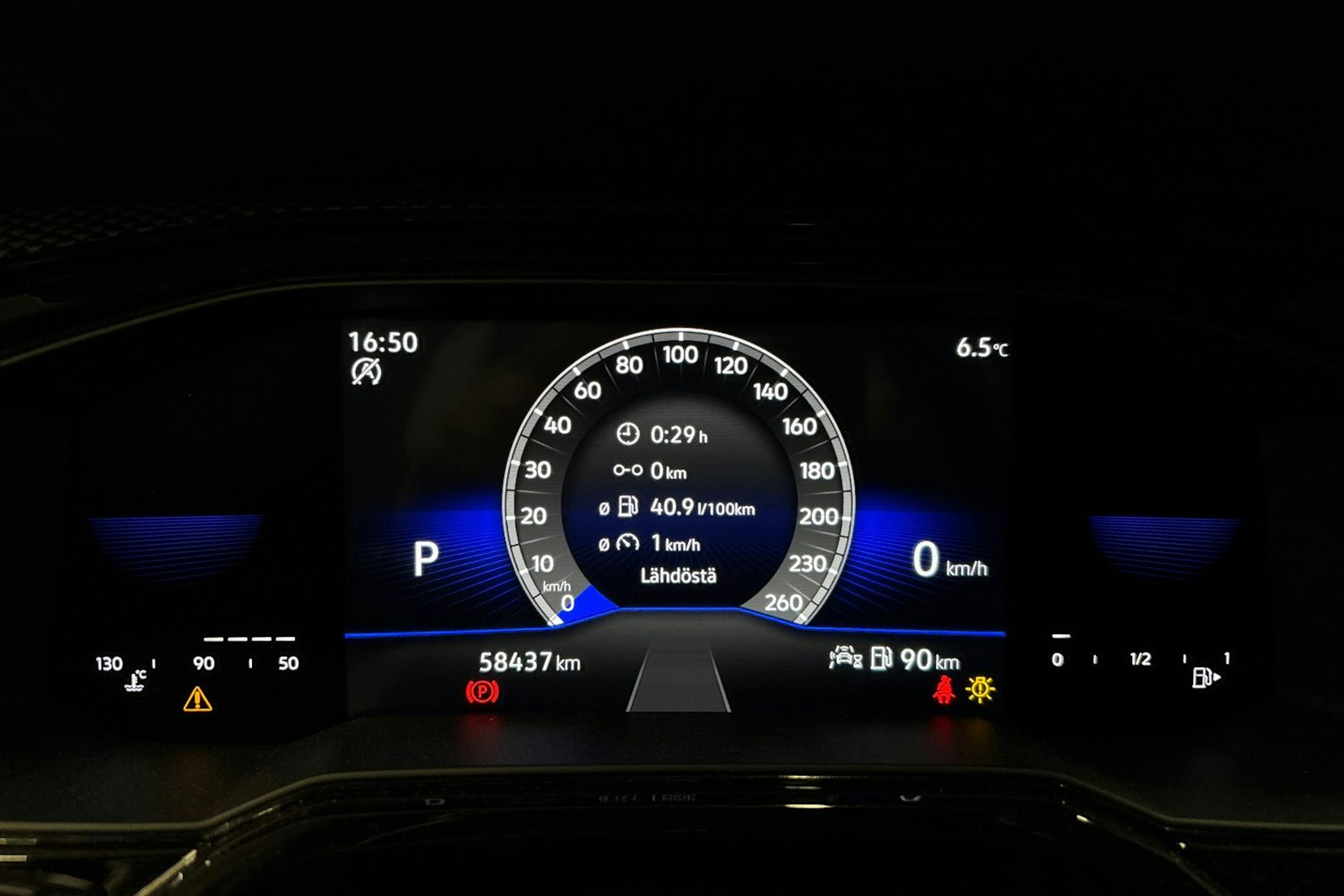 harmaa Volkswagen Polo 2022 kuva 17.