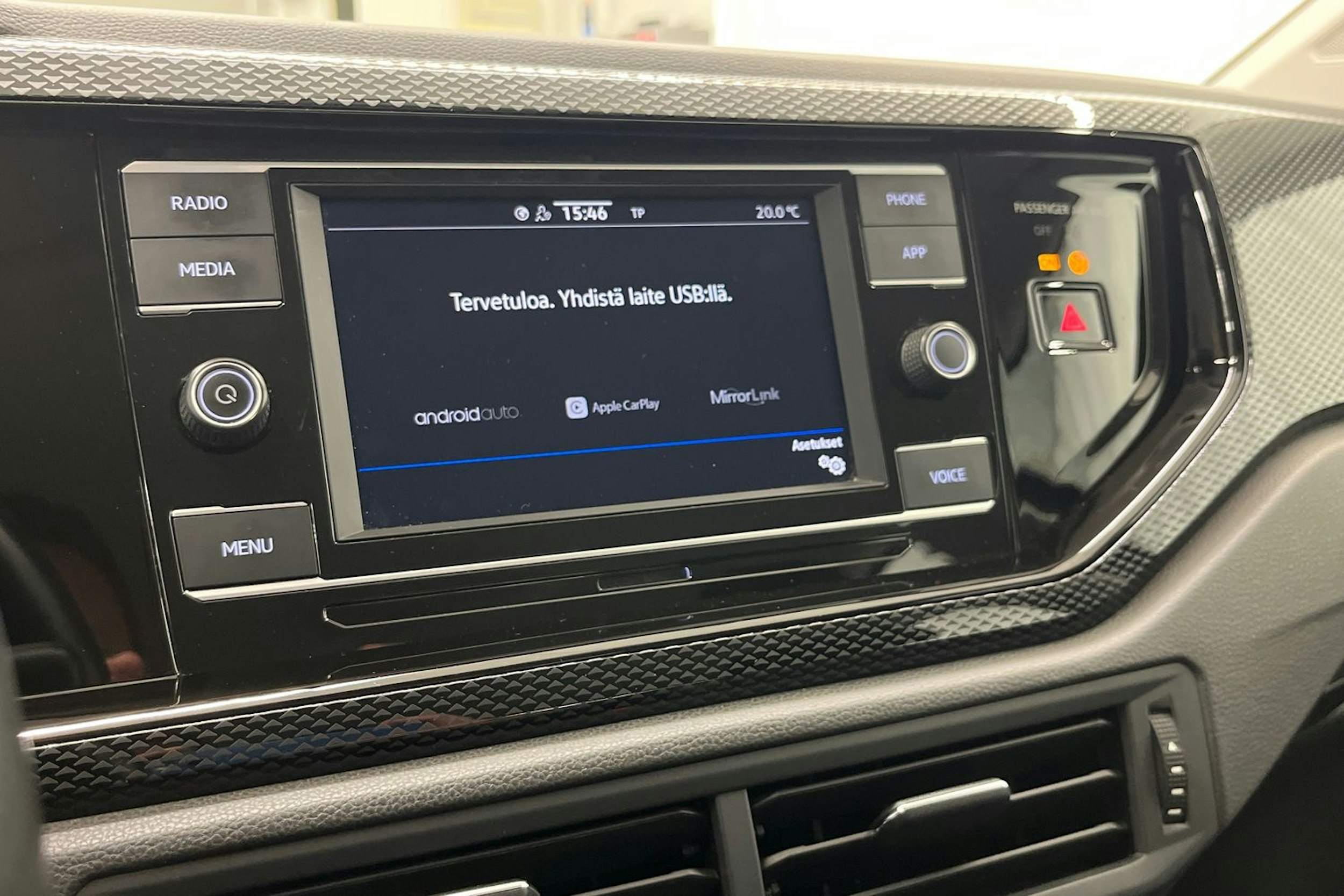 harmaa Volkswagen Polo 2022 kuva 16.