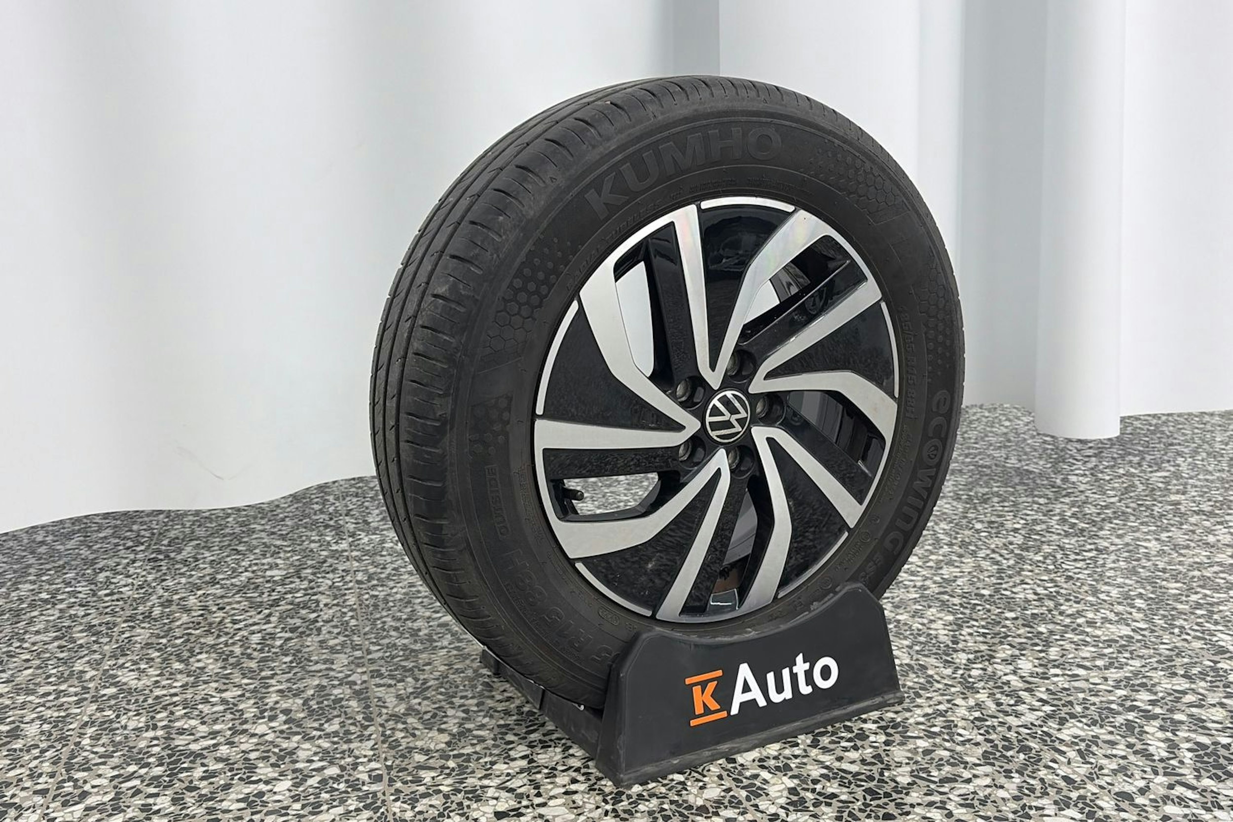 Valkoinen Volkswagen POLO 2022 kuva 13.