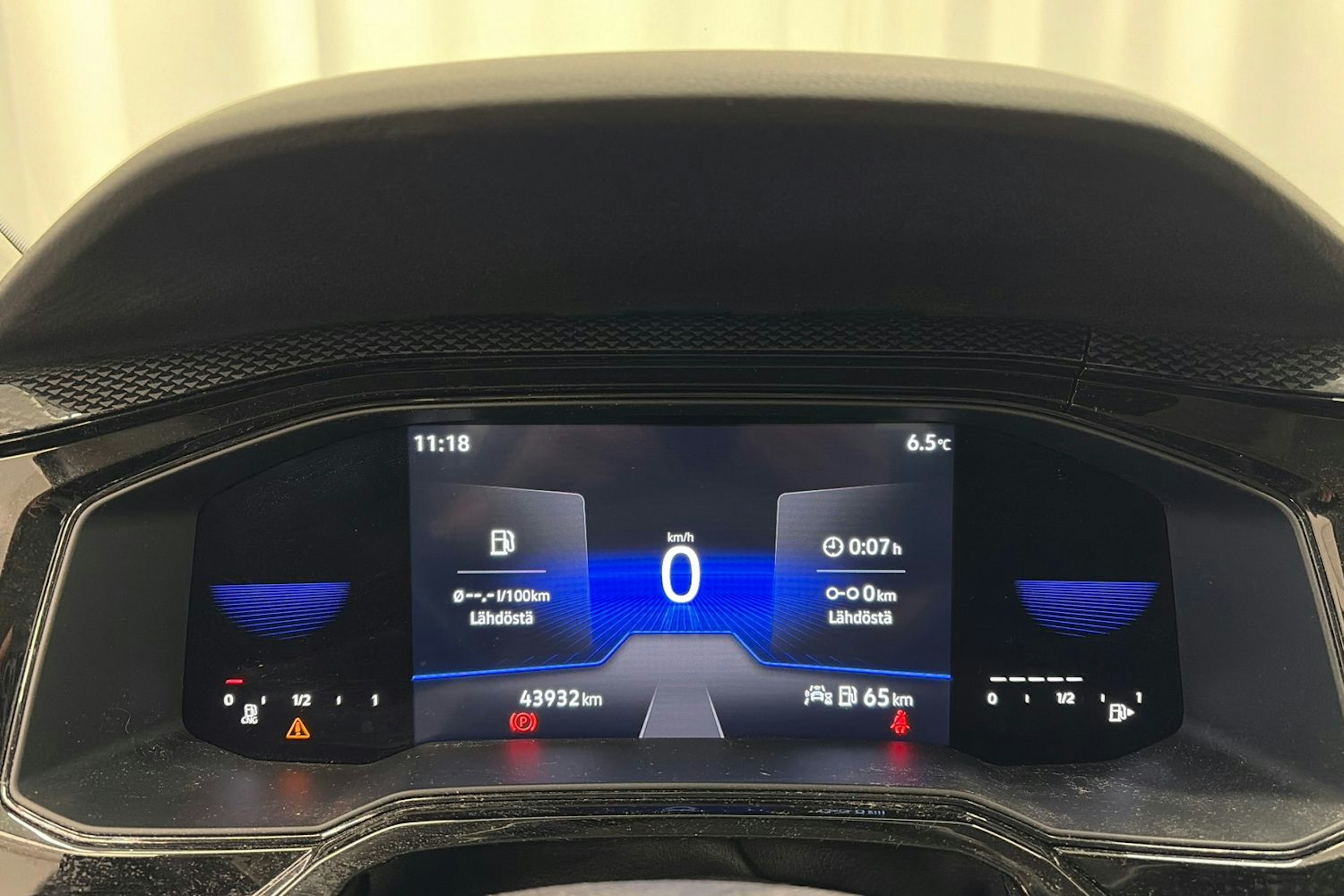 Valkoinen Volkswagen POLO 2022 kuva 16.