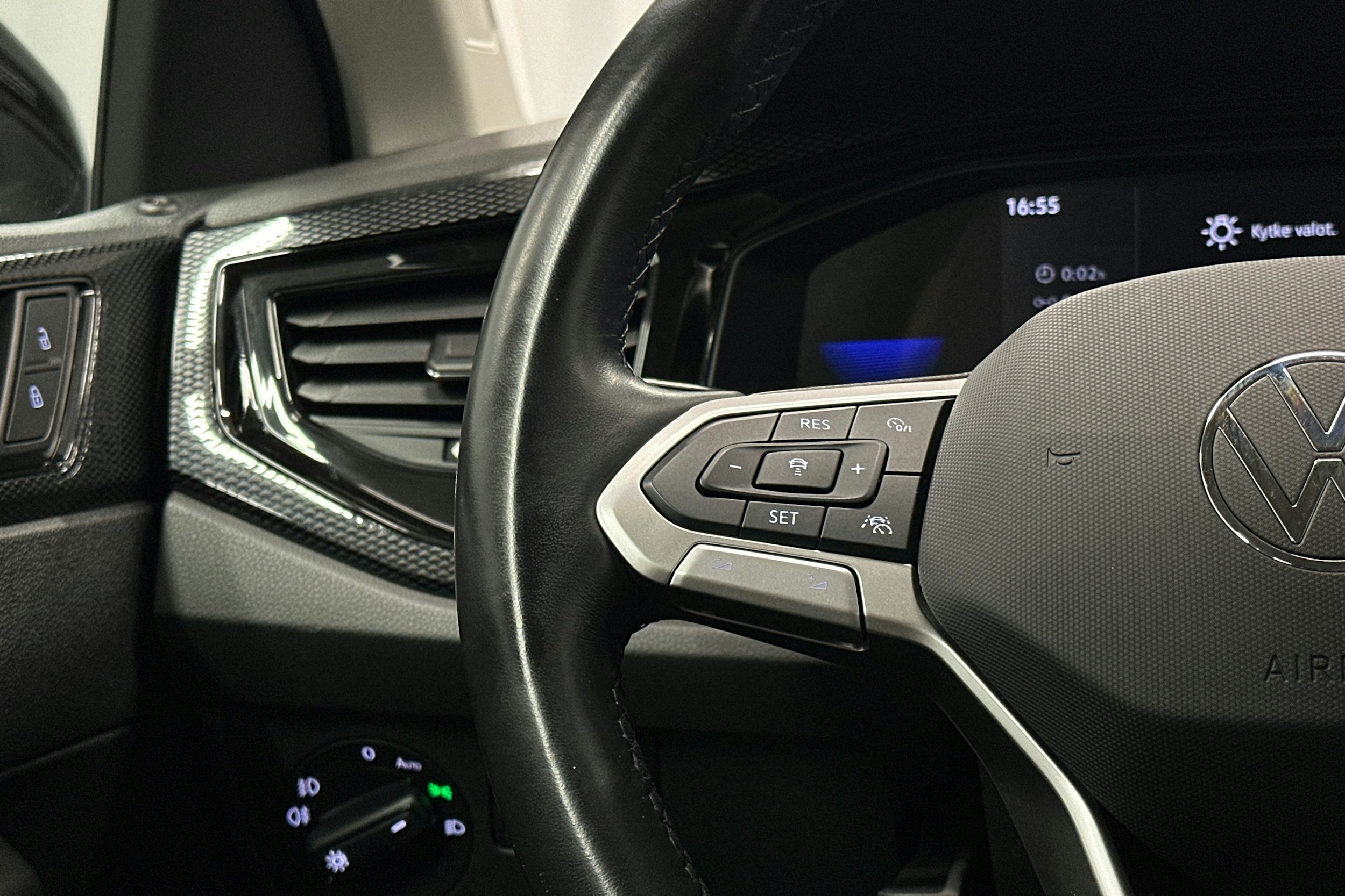 musta Volkswagen Polo 2023 kuva 17.