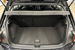 musta Volkswagen Polo 2023 kuva 14.