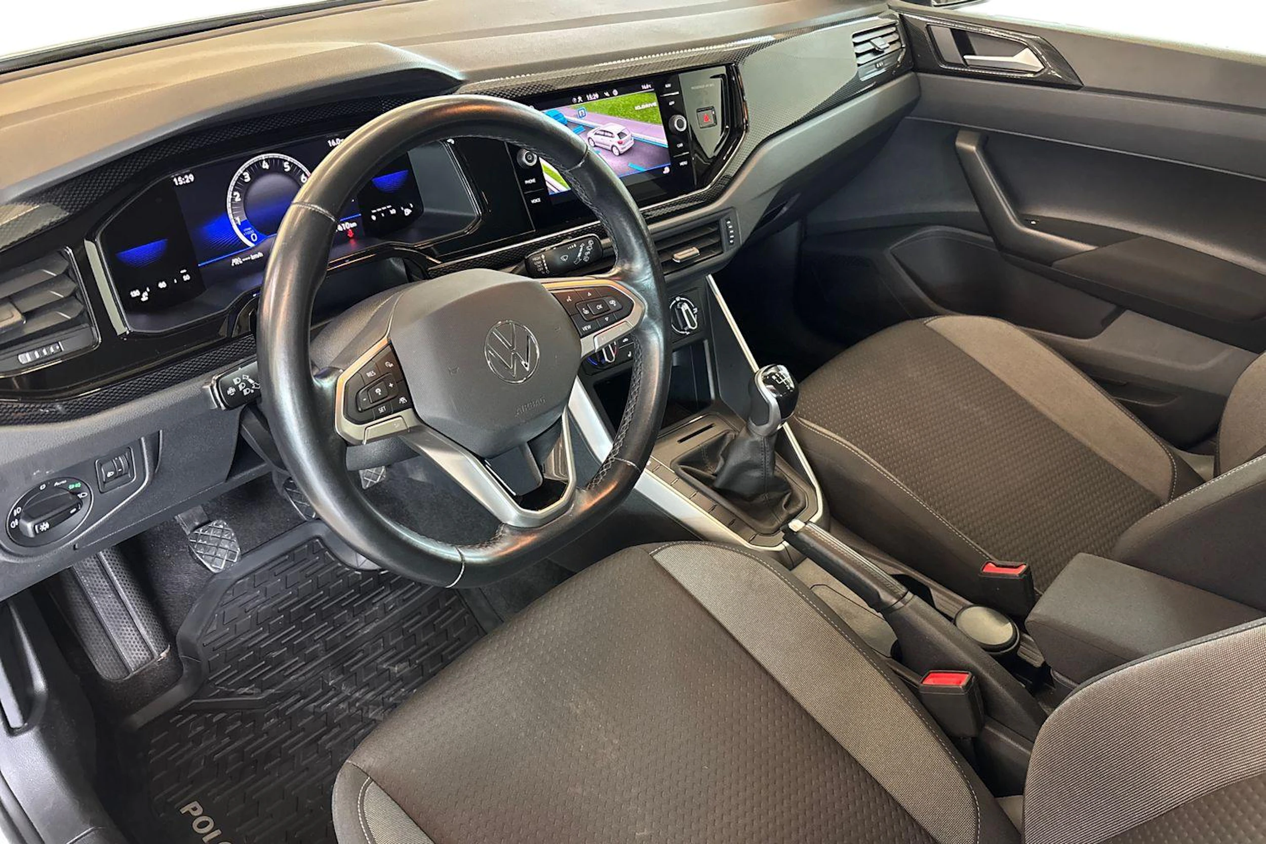 valkoinen Volkswagen Polo 2023 kuva 6.