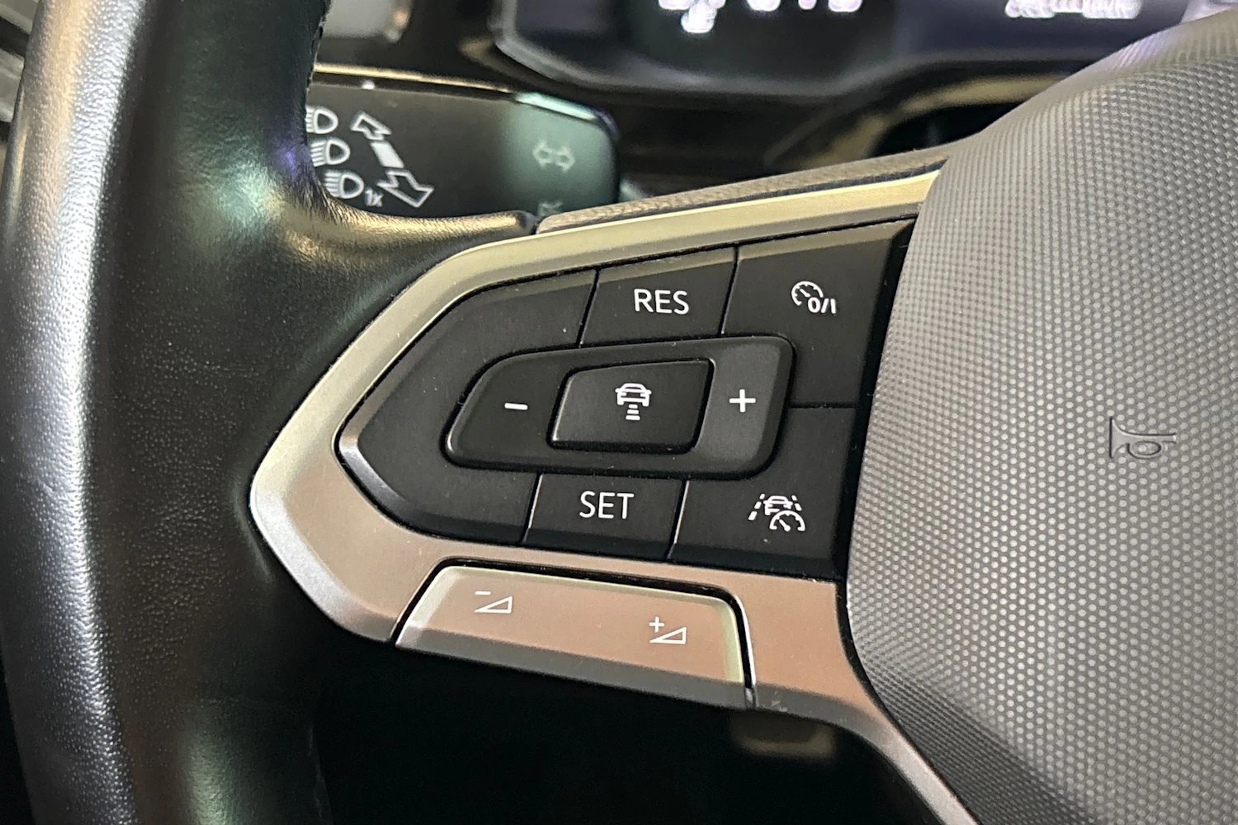 valkoinen Volkswagen Polo 2023 kuva 13.