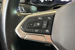 valkoinen Volkswagen Polo 2023 kuva 13.