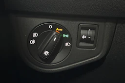 Harmaa Volkswagen POLO 2023 kuva 22.