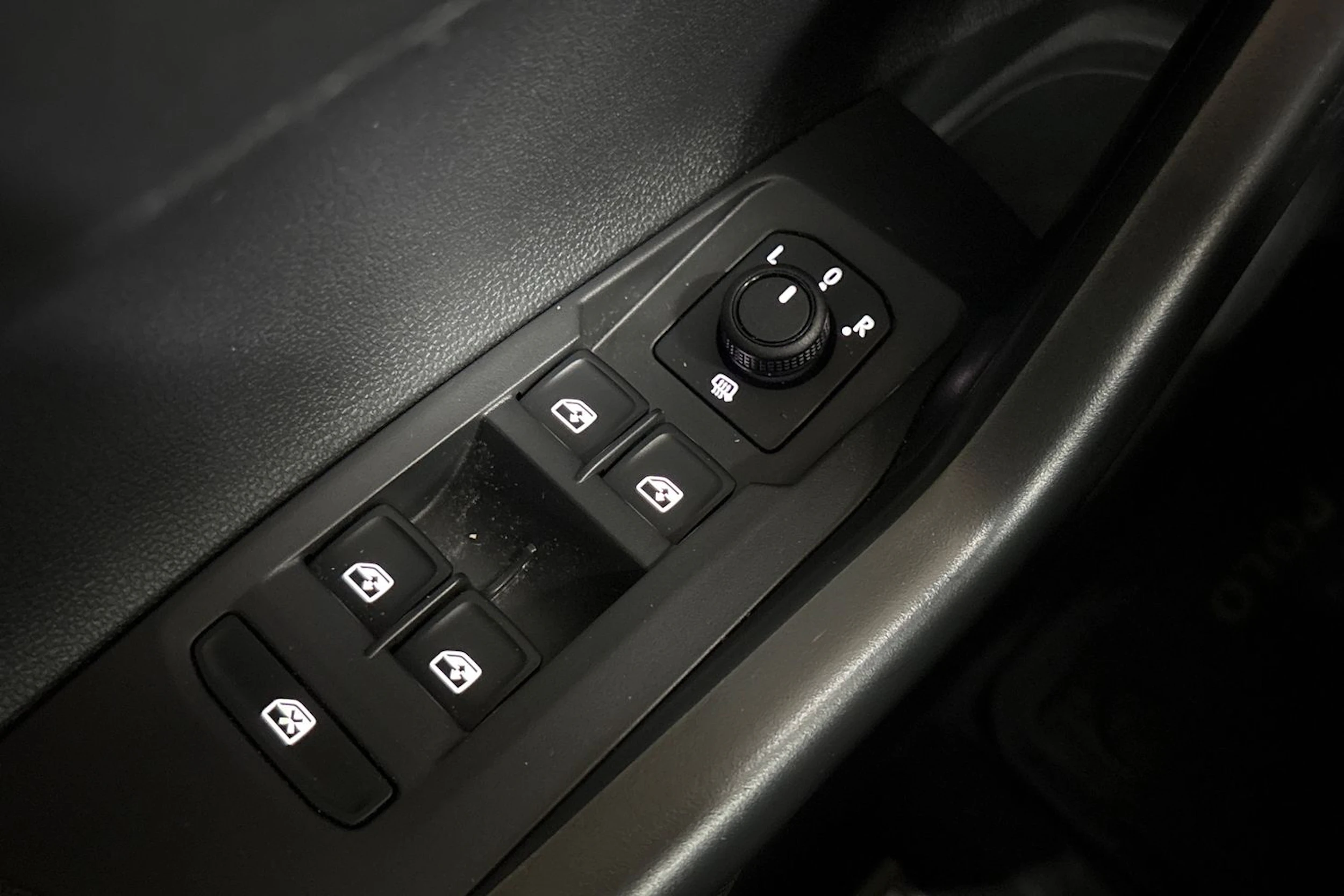 Harmaa Volkswagen POLO 2023 kuva 23.