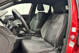 punainen Volkswagen Polo 2023 kuva 15.