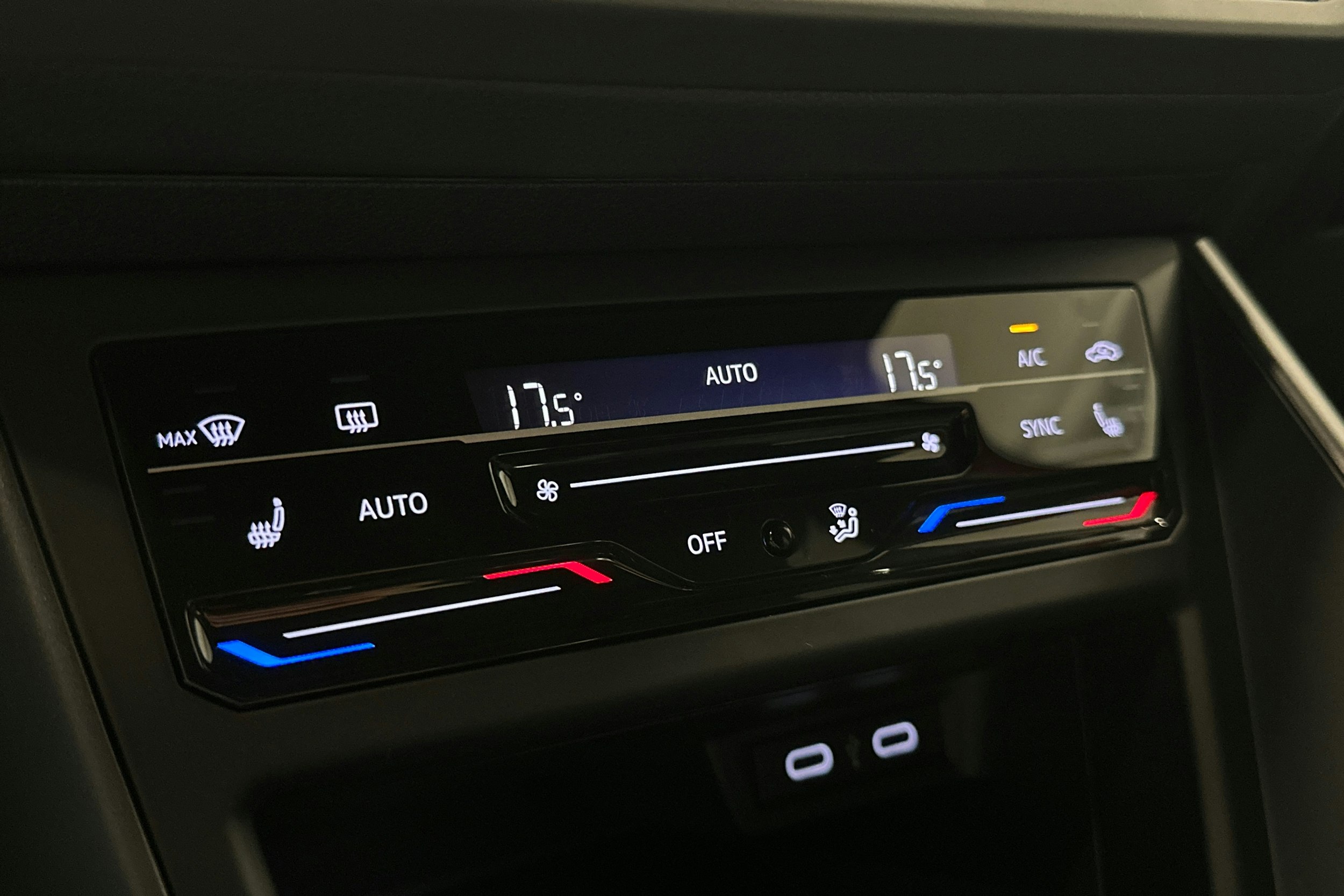 punainen Volkswagen Polo 2023 kuva 23.